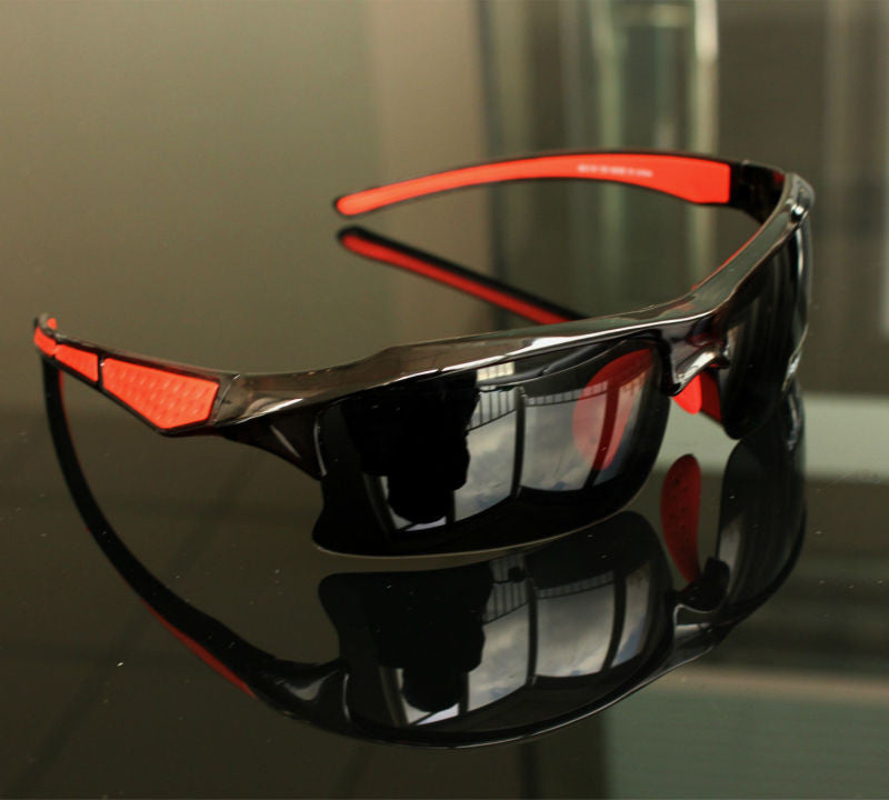 Polarized Cycling Glasses